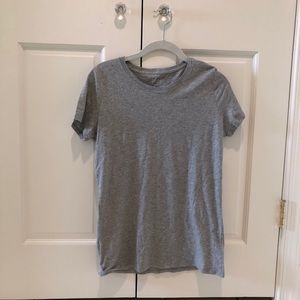 Gap 100% recycled gray tee
